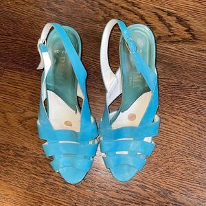 ‎Vtg Prima turquoise/aqua blue low heeled sandals